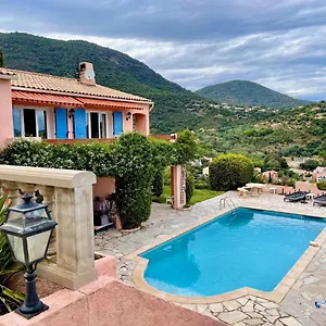 Rez-de Piscine Apartment